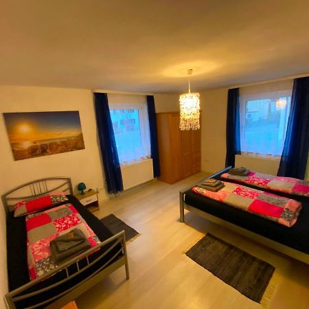Ferienwohnung Цусмарсгаузен Екстер'єр фото