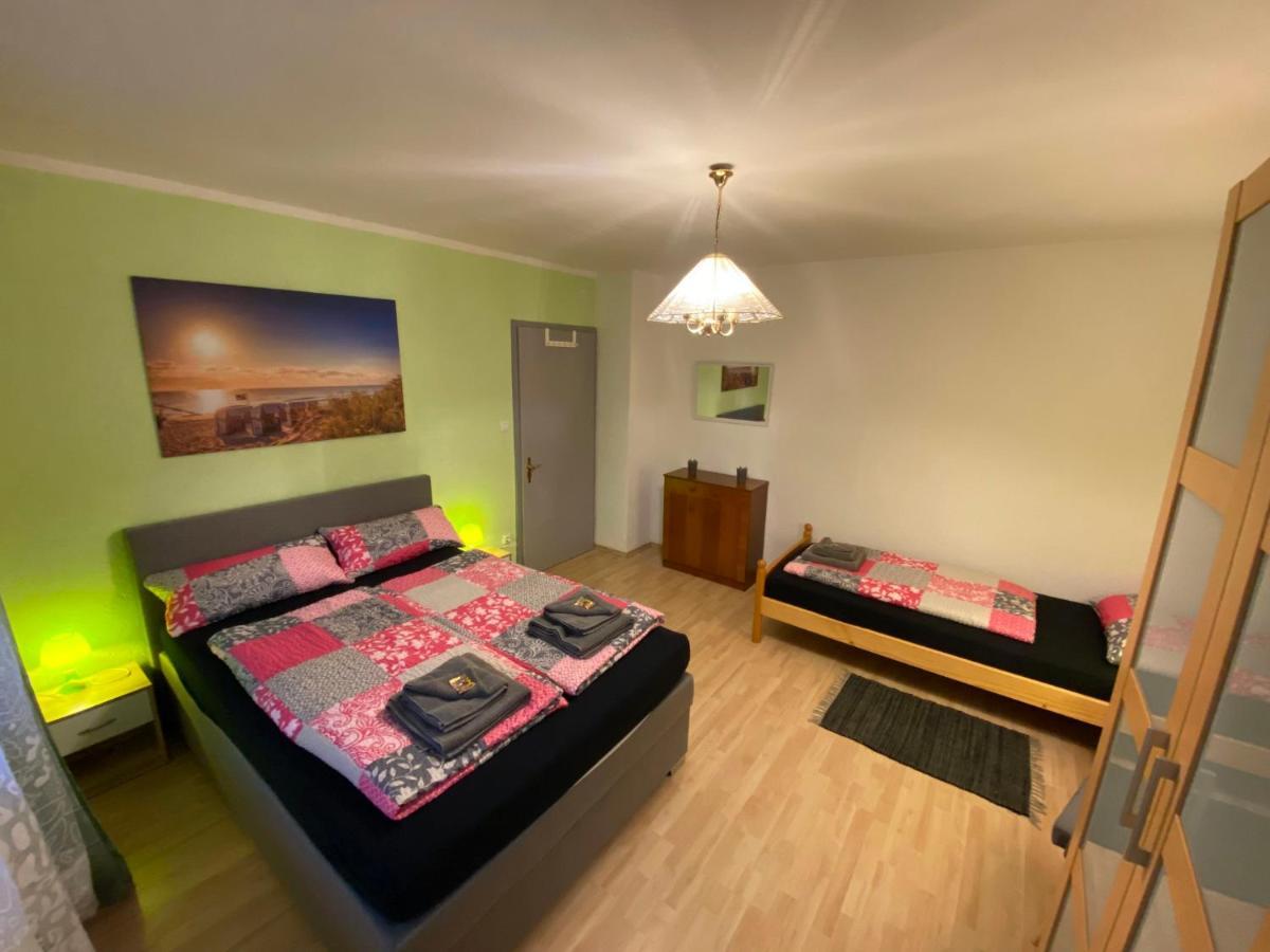 Ferienwohnung Цусмарсгаузен Екстер'єр фото