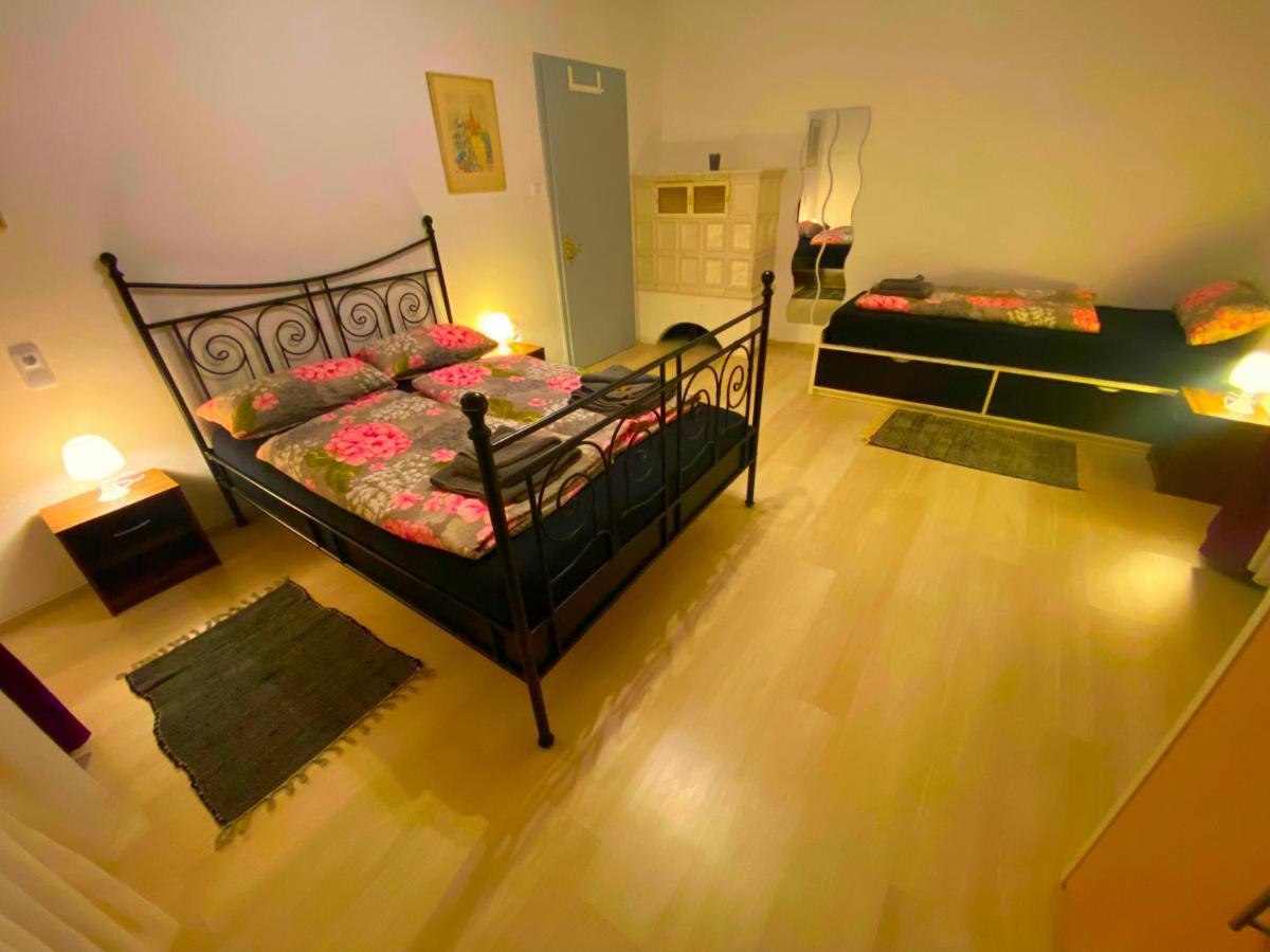 Ferienwohnung Цусмарсгаузен Екстер'єр фото