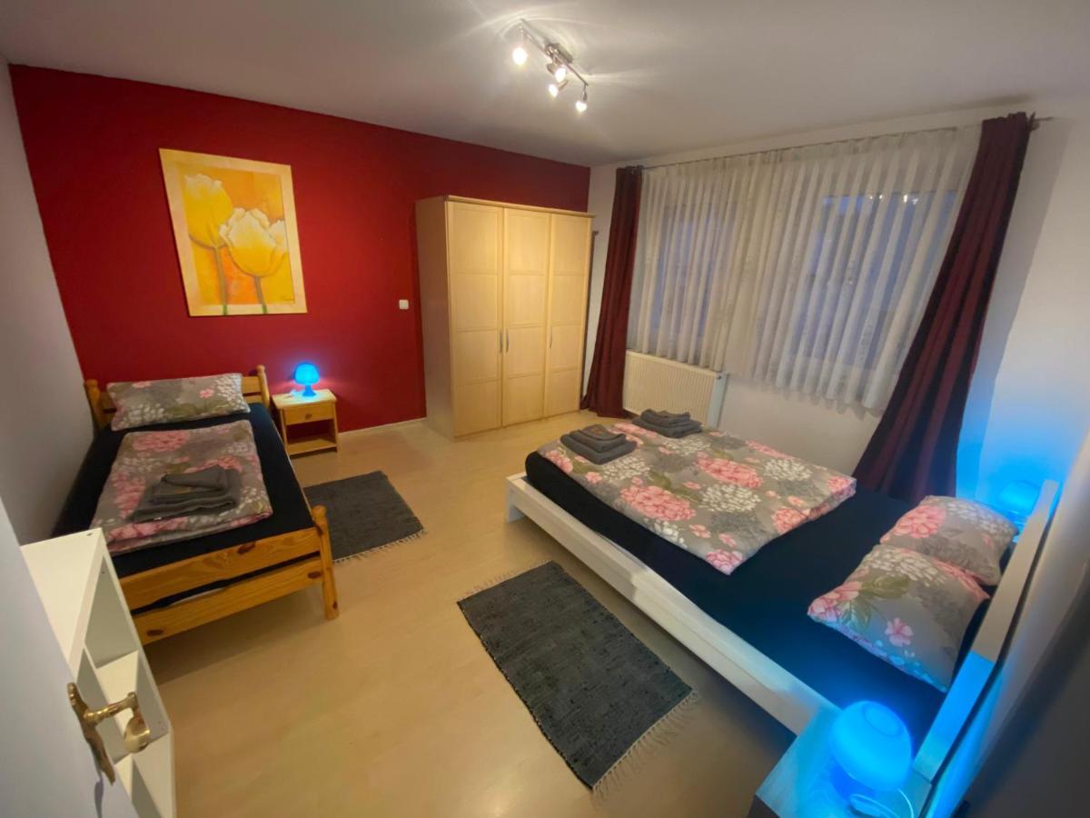 Ferienwohnung Цусмарсгаузен Екстер'єр фото