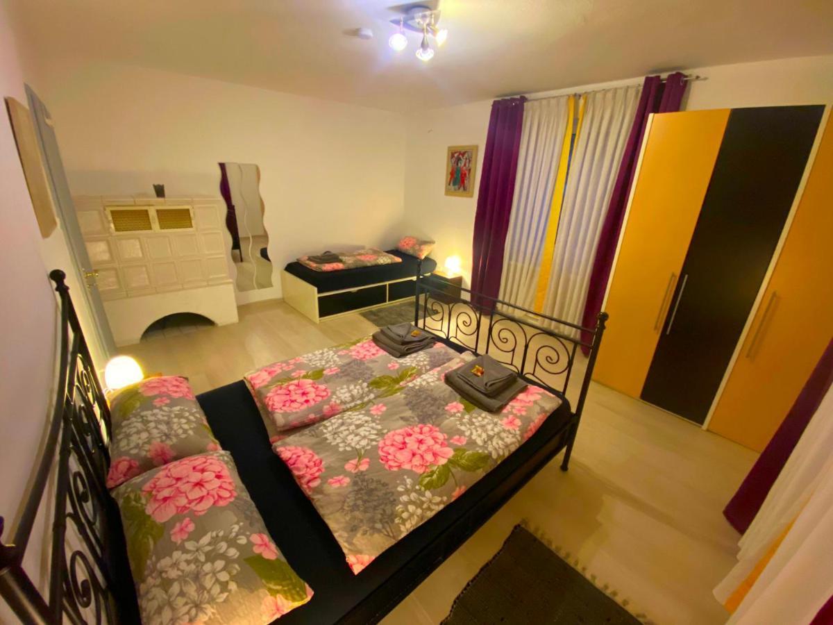 Ferienwohnung Цусмарсгаузен Екстер'єр фото